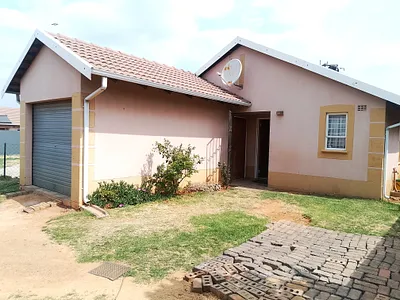3 Bedroom House For Sale in Boksburg - auqd.webp