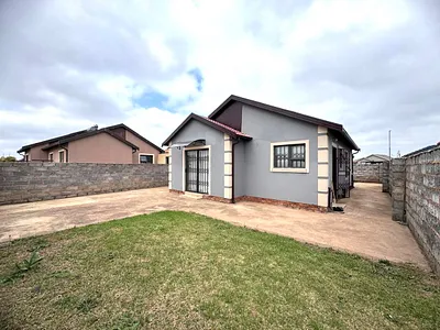 3 Bedroom House For Sale in Benoni - 2SdP.webp