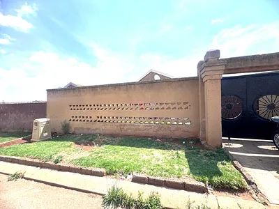 6 Bedroom House For Sale in Boksburg - Xp5S.webp