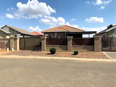 3 Bedroom House For Sale in Boksburg - img