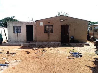 4 Bedroom House For Sale in Alberton - img