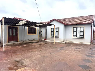 4 Bedroom House For Sale in Boksburg - ZgYd.webp