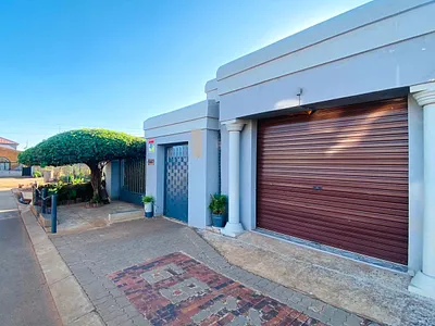 6 Bedroom House For Sale in Katlehong - bhlB.webp