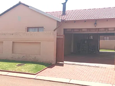 3 Bedroom House For Sale in Boksburg - BZeL.webp