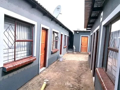 9 Bedroom House For Sale in Midrand - 0c9e.webp