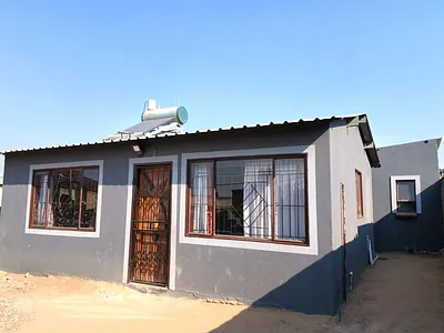 9 Bedroom House For Sale in Midrand - 2w9X.webp