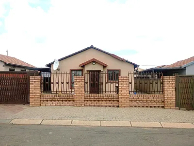 3 Bedroom House For Sale in Germiston - img