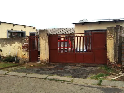 9 Bedroom House For Sale in Brakpan - img