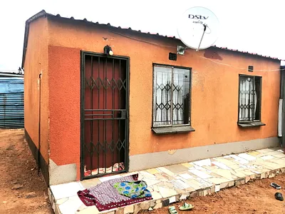 6 Bedroom House For Sale in Alberton - img