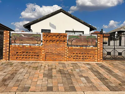 2 Bedroom House For Sale in Kempton Park - 4w5W.webp