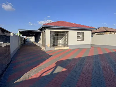 4 Bedroom House For Sale in Klippoortjie, Boksburg - ON8G.webp