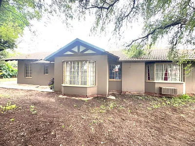 4 Bedroom House For Sale in Brakpan - img