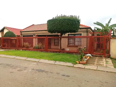 3 Bedroom House For Sale in Katlehong - ATog.webp