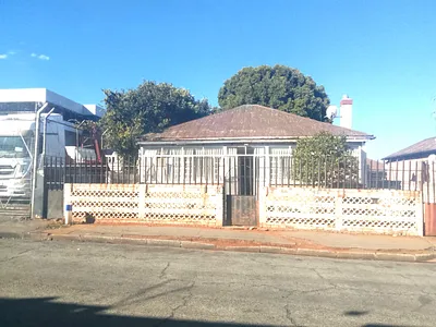 8 Bedroom House For Sale in Johannesburg - Df1T.webp