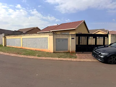2 Bedroom House For Sale in Boksburg - img