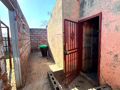 2 Bedroom House For Sale in Boksburg - CS2c.webp