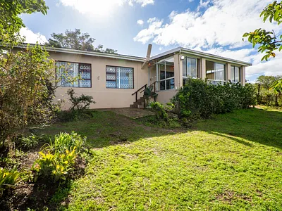 3 Bedroom House For Sale in Bathurst - gh7I.webp