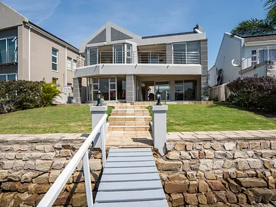 6 Bedroom House For Sale in Port Alfred - img