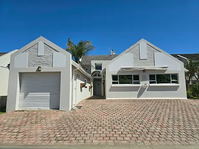 4 Bedroom House For Sale in Port Alfred - img