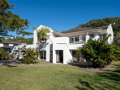 6 Bedroom House For Sale in Port Alfred - Qqxi.webp