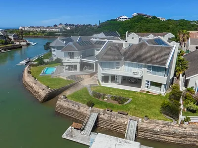 7 Bedroom House For Sale in Port Alfred - I9bp.webp