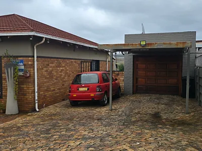 3 Bedroom House For Sale in Germiston - 7gy3.webp