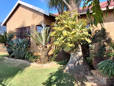 4 Bedroom House For Sale in Pretoria - yJwv.webp