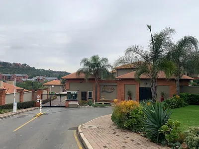 2 Bedroom Apartment For Sale in Johannesburg - QqrC.webp