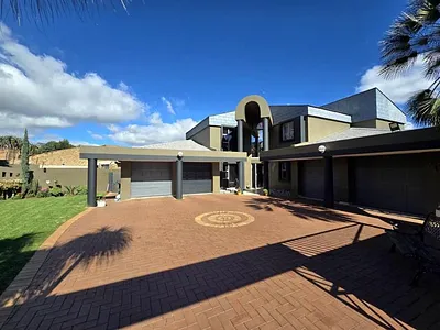 5 Bedroom House For Sale in Alberton - toeI.webp