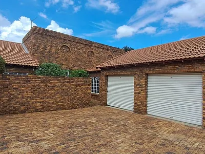 3 Bedroom Townhouse For Sale in Alberton - IEEE.webp