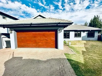 3 Bedroom House For Sale in Brakpan - U7zq.webp