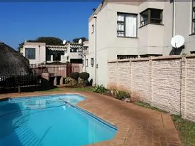 2 Bedroom Townhouse For Sale in Johannesburg - 8KxV.webp