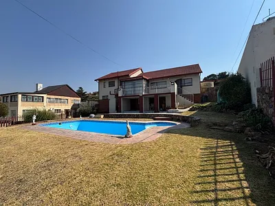 3 Bedroom House For Sale in Johannesburg - LfMB.webp