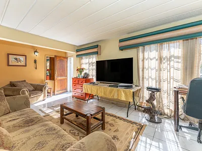 2 Bedroom Apartment For Sale in Edenvale - RL21.webp