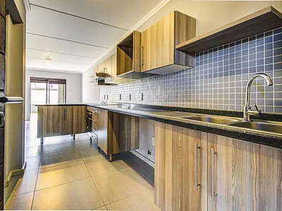 2 Bedroom Townhouse For Sale in Edenvale - 0GfX.webp