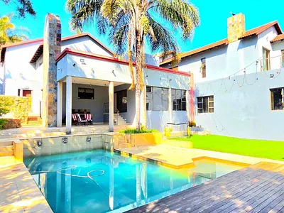 7 Bedroom House For Sale in Johannesburg - hH6I.webp