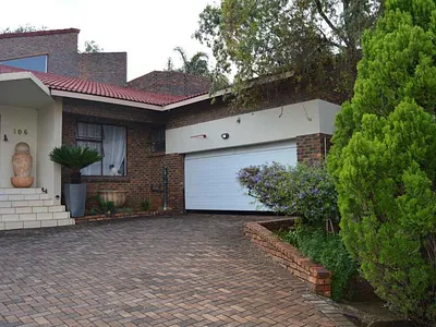 4 Bedroom House For Sale in Alberton - KFz6.webp