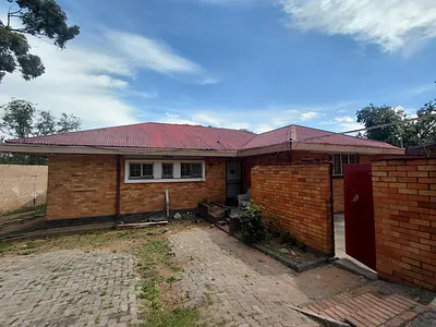 8 Bedroom House For Sale in Johannesburg - a1YU.webp