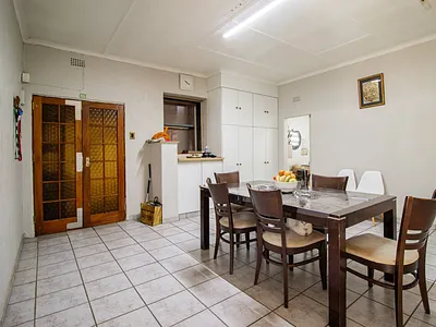 4 Bedroom House For Sale in Johannesburg - zpiQ.webp