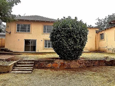 4 Bedroom House For Sale in Johannesburg - CE9X.webp
