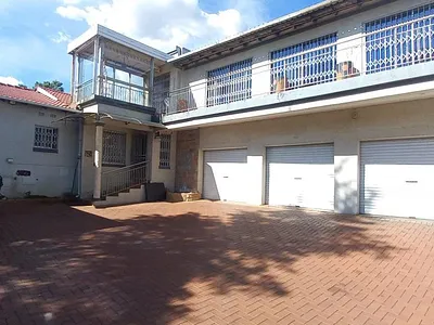 3 Bedroom House For Sale in Johannesburg - yUBo.webp