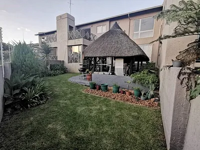 3 Bedroom Townhouse For Sale in Alberton - 7wxX.webp