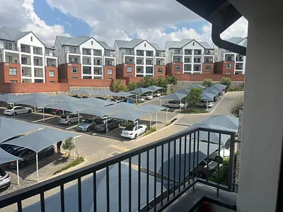1 Bedroom Apartment For Sale in Johannesburg - kZnL.webp
