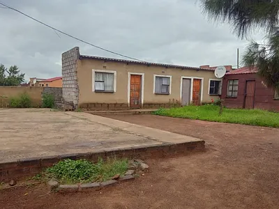 2 Bedroom House For Sale in Alberton - twnR.webp