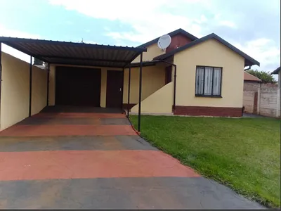 3 Bedroom House For Sale in Johannesburg - PNQi.webp