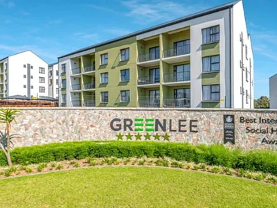 3 Bedroom Townhouse For Sale in Sandton - IbD1.webp