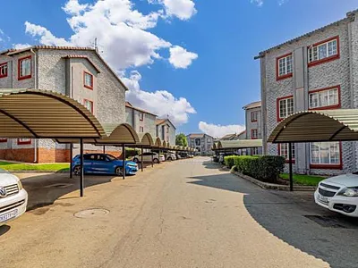 3 Bedroom Apartment For Sale in Germiston - RsN8.webp