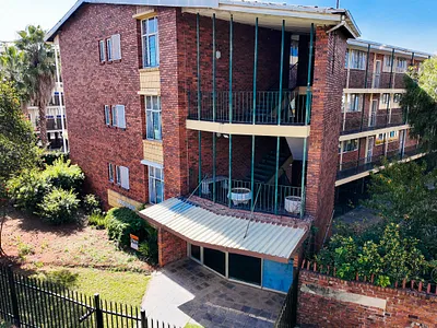 1 Bedroom Apartment For Sale in Germiston - lVn8.webp