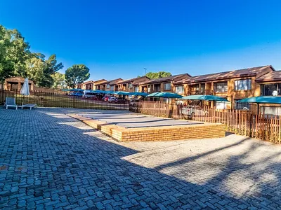 2 Bedroom Townhouse For Sale in Johannesburg - Dggb.webp