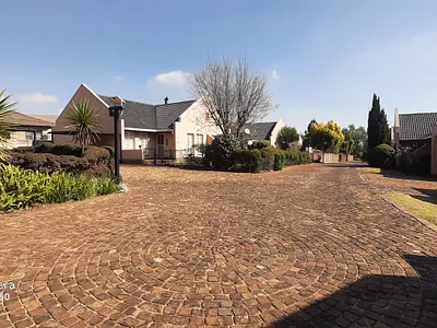 2 Bedroom Townhouse For Sale in Alberton - gz9h.webp